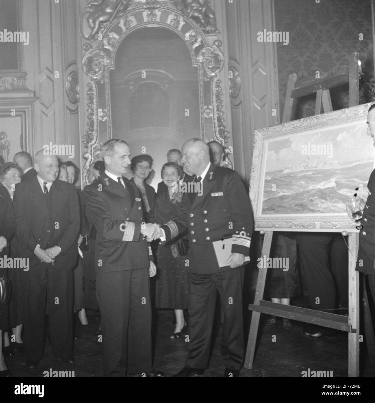 Flaggenoffizier Flagge weg Fotombotion (WND), Vizeadmiral Titular Royal Navy Reserve C.W. Heringa. Ist Teil der Objektserie AVDKM 54790 bis 54792 Stockfoto