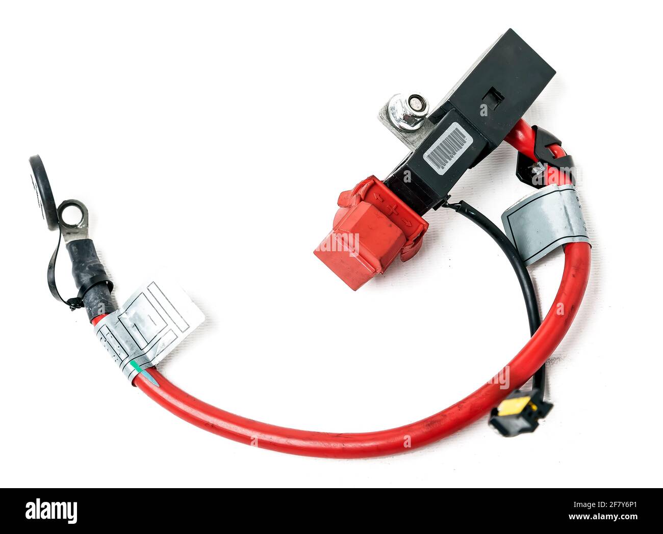 Kfz-Kabelsatz mit positiver Batterieklemme und Zündquille zum Trennen im  Falle eines Unfalls. Sicherheitssysteme für Fahrzeuge Stockfotografie -  Alamy