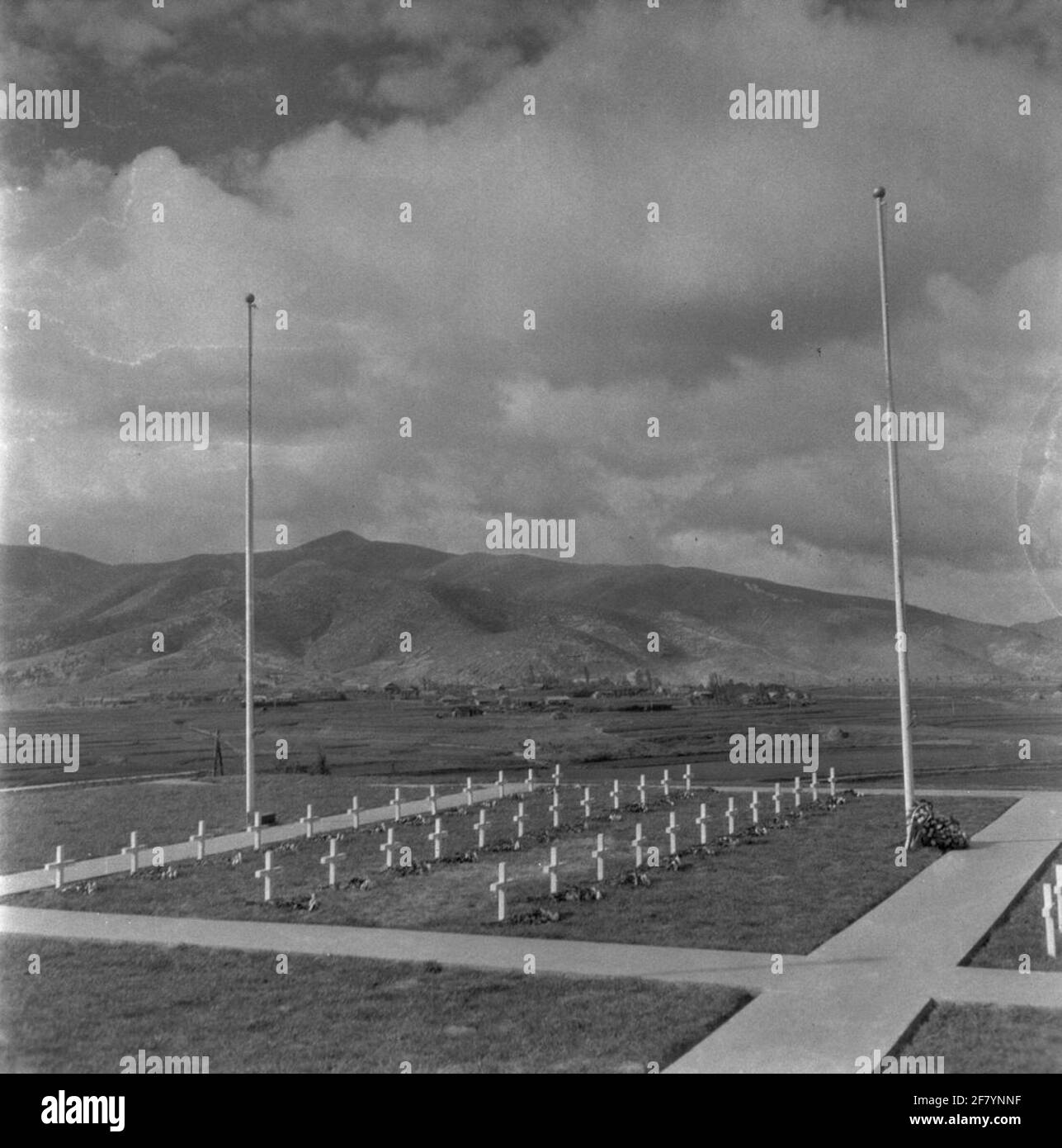 Gräber von 36 niederländischen Soldaten auf der Falte von Tanggok in Pusan. Ereveld in Pusan. Überblick über den holländischen Kurs, der 36 Tote darstellt Stockfoto