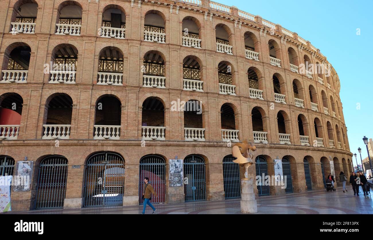 Die Plaza de Toros de Valencia, offiziell Plaça de bous de València, ist eine Stierkampfarena in València, Spanien Stockfoto