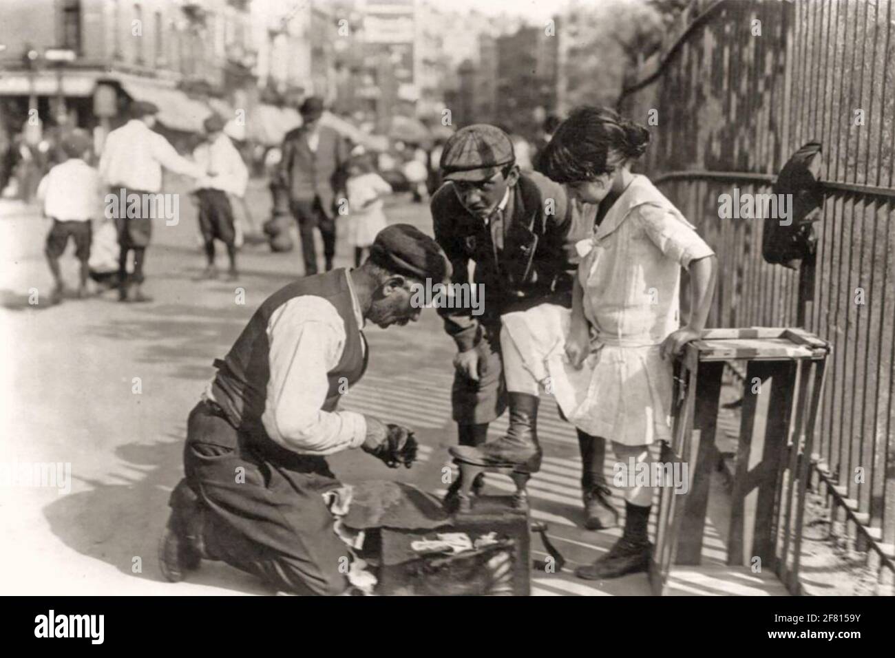 SCHUHPUTZSERVICE in New York 1910 Stockfoto