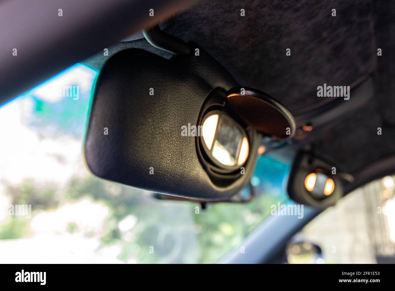 Auto sonnenblenden -Fotos und -Bildmaterial in hoher Auflösung – Alamy