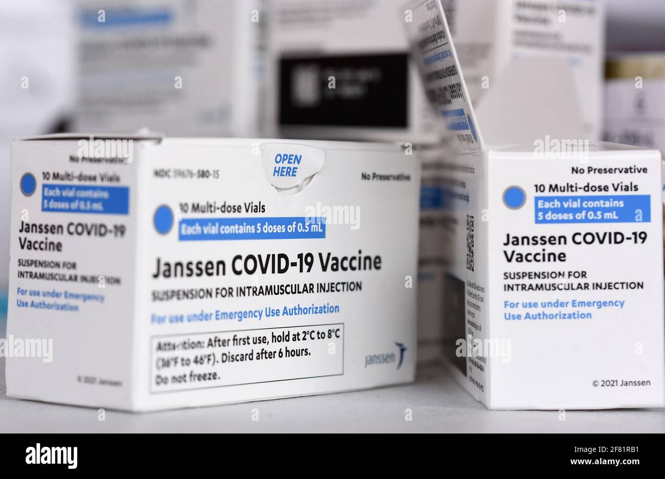 Orlando, Usa. April 2021. Johnson & Johnson COVID-19-Impfdosen werden an einer Impfstelle gesehen.Dosen des Johnson & Johnson-Impfstoffs werden im gesamten Bundesstaat Florida verabreicht, trotz einer kleinen Anzahl von Patienten, die Nebenwirkungen, einschließlich Blutgerinnsel, erlitten haben. Kredit: SOPA Images Limited/Alamy Live Nachrichten Stockfoto