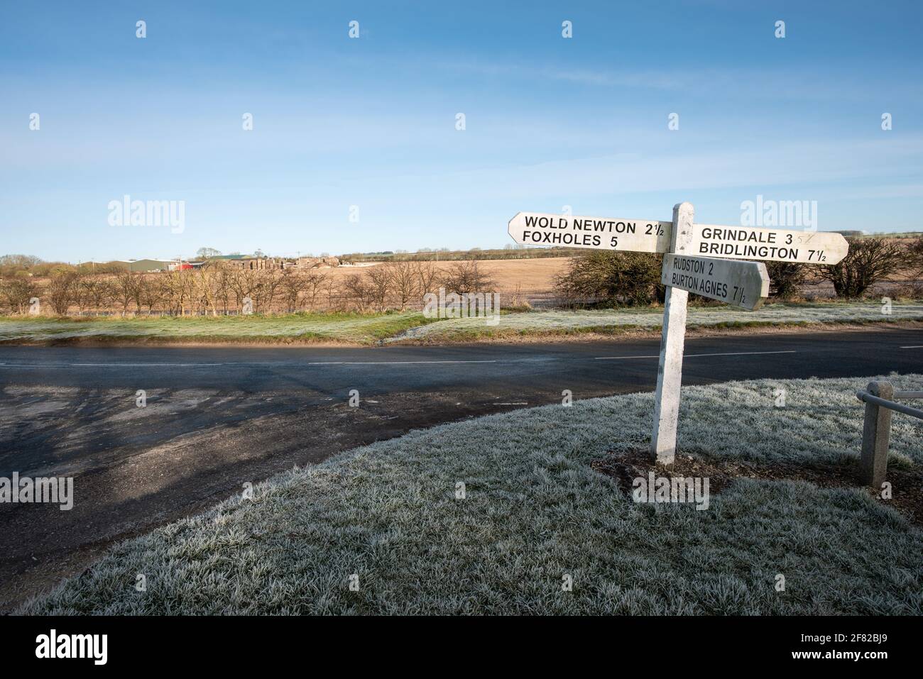 Frosty Morning Wegweiser English Country UK Stockfoto