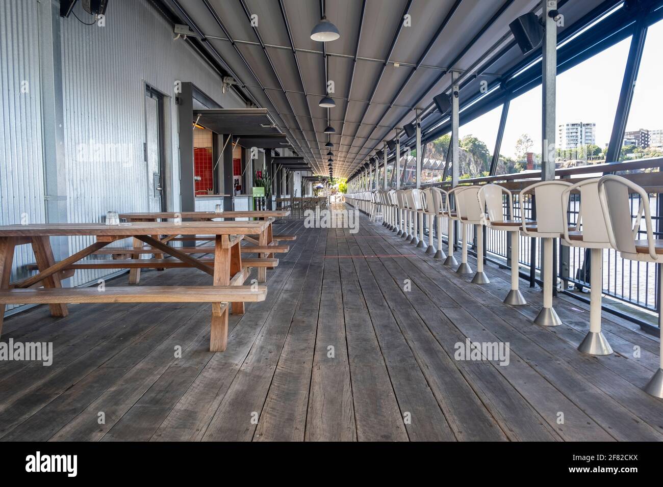 Die Gastfreundschaft am Wasser entlang des Brisbane River Stockfoto