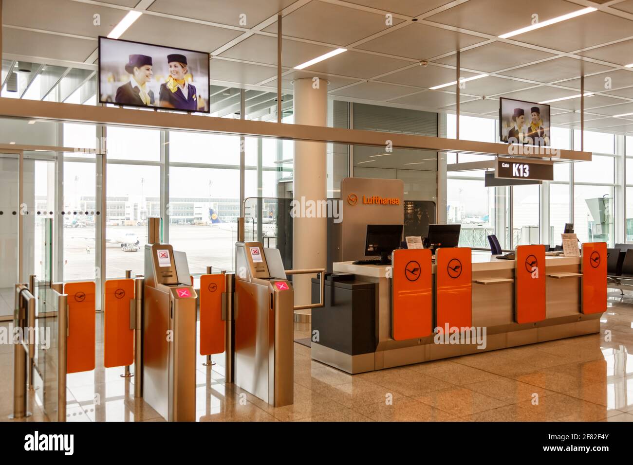 Flughafen München Shops Terminal 2 www.alamy.de