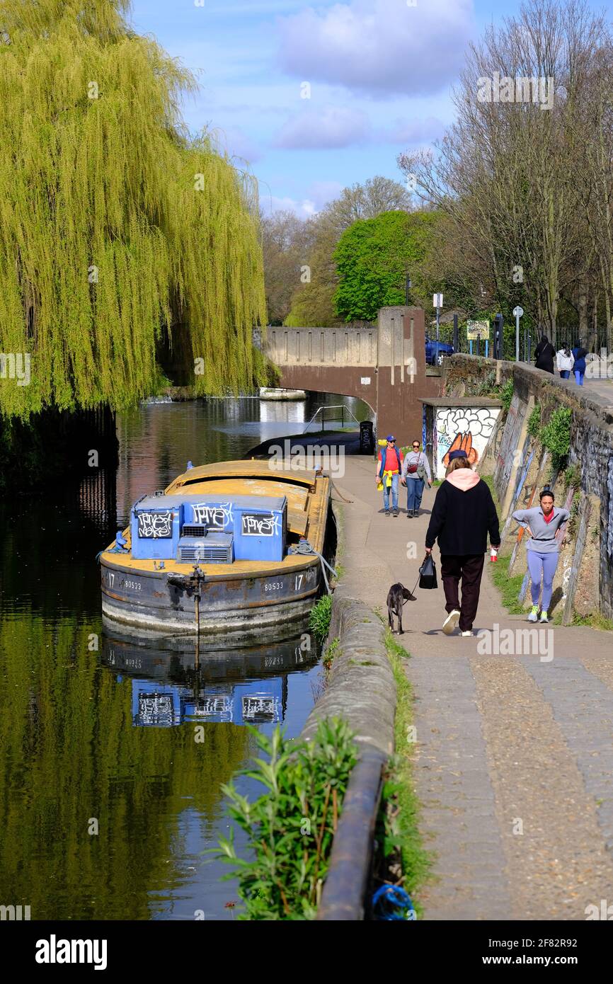 Rege't Canal by Victoria Park, Hackney, East London, London, Großbritannien Stockfoto
