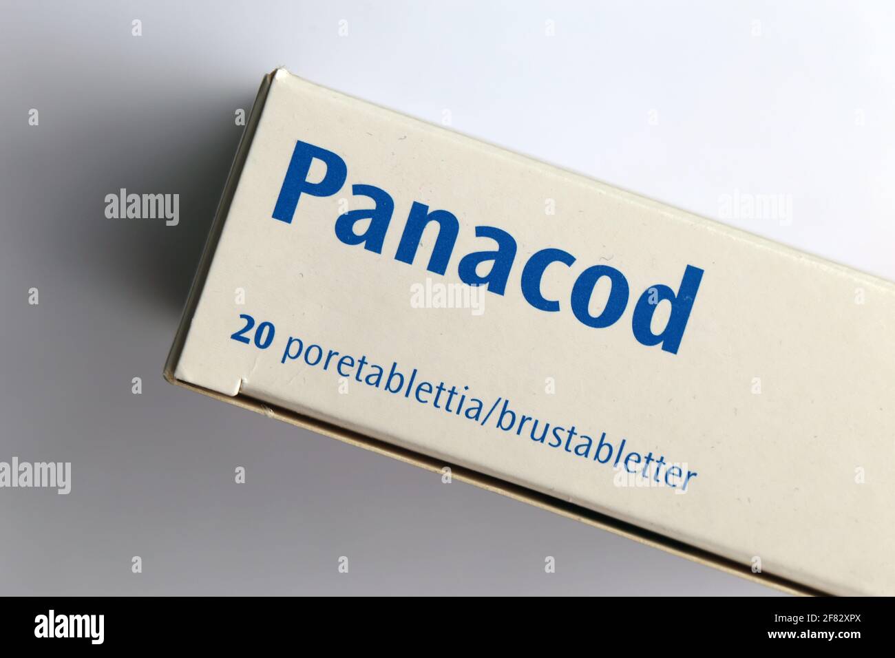 Panacod Brausetabletten. Verschreibungspflichtiges Schmerzmittel. Dieses schmerzstillende Medikament macht süchtig und kann missbraucht werden. Paracetamol und Codein. Stockfoto