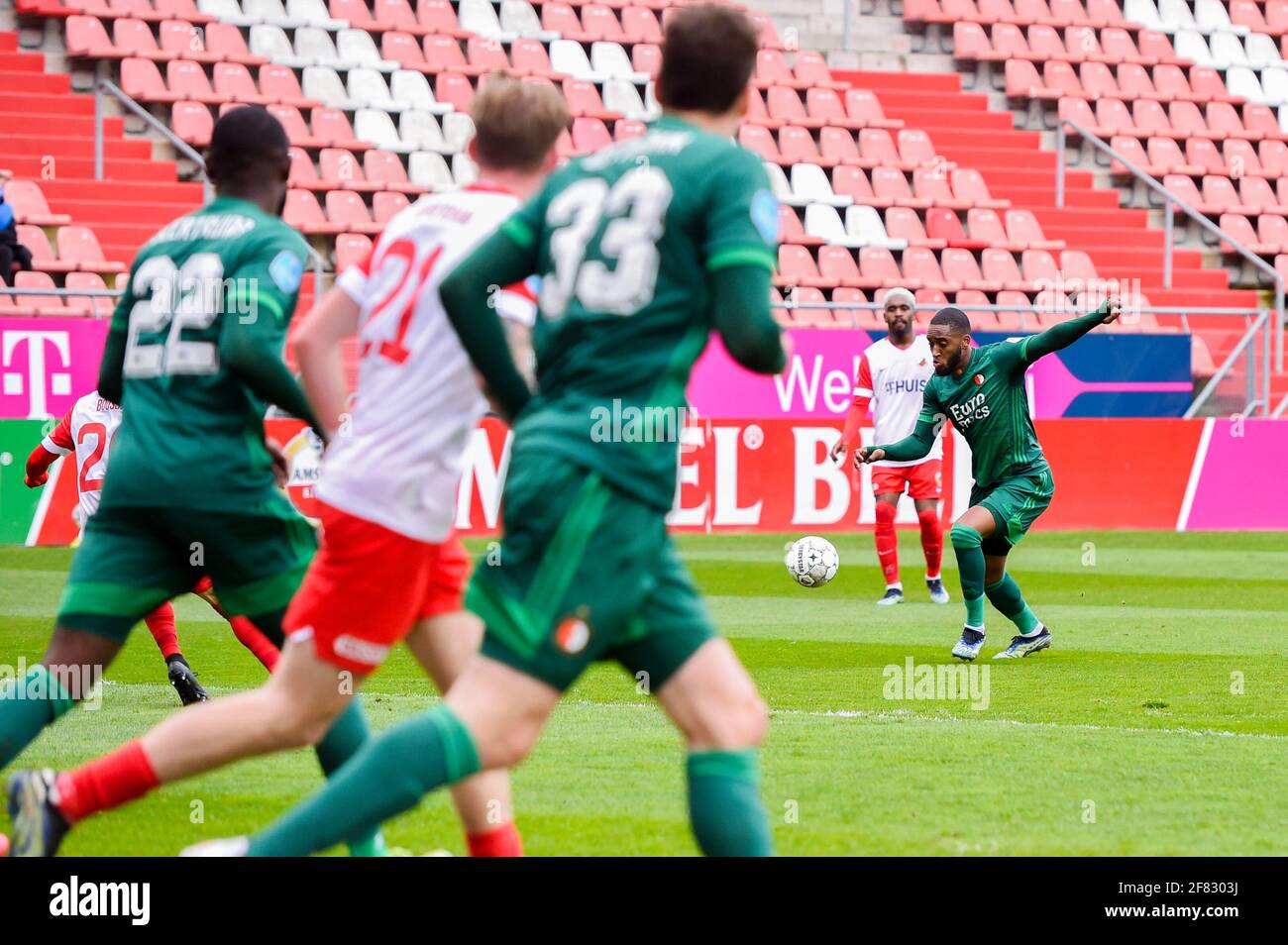 UTRECHT, NIEDERLANDE - 11. APRIL: Leroy Fer von Feyenoord Rotterdam während des Eredivisie-Spiels zwischen dem FC Utrecht und Feyenoord im Stadion Galgenwaard Stockfoto