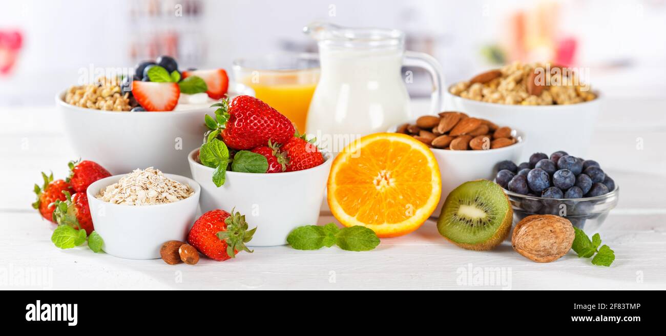 Gesundes Frühstück Erdbeer Joghurt Obst Schüssel Topf Essen Joghurt Essen Banner Früchte Stockfoto
