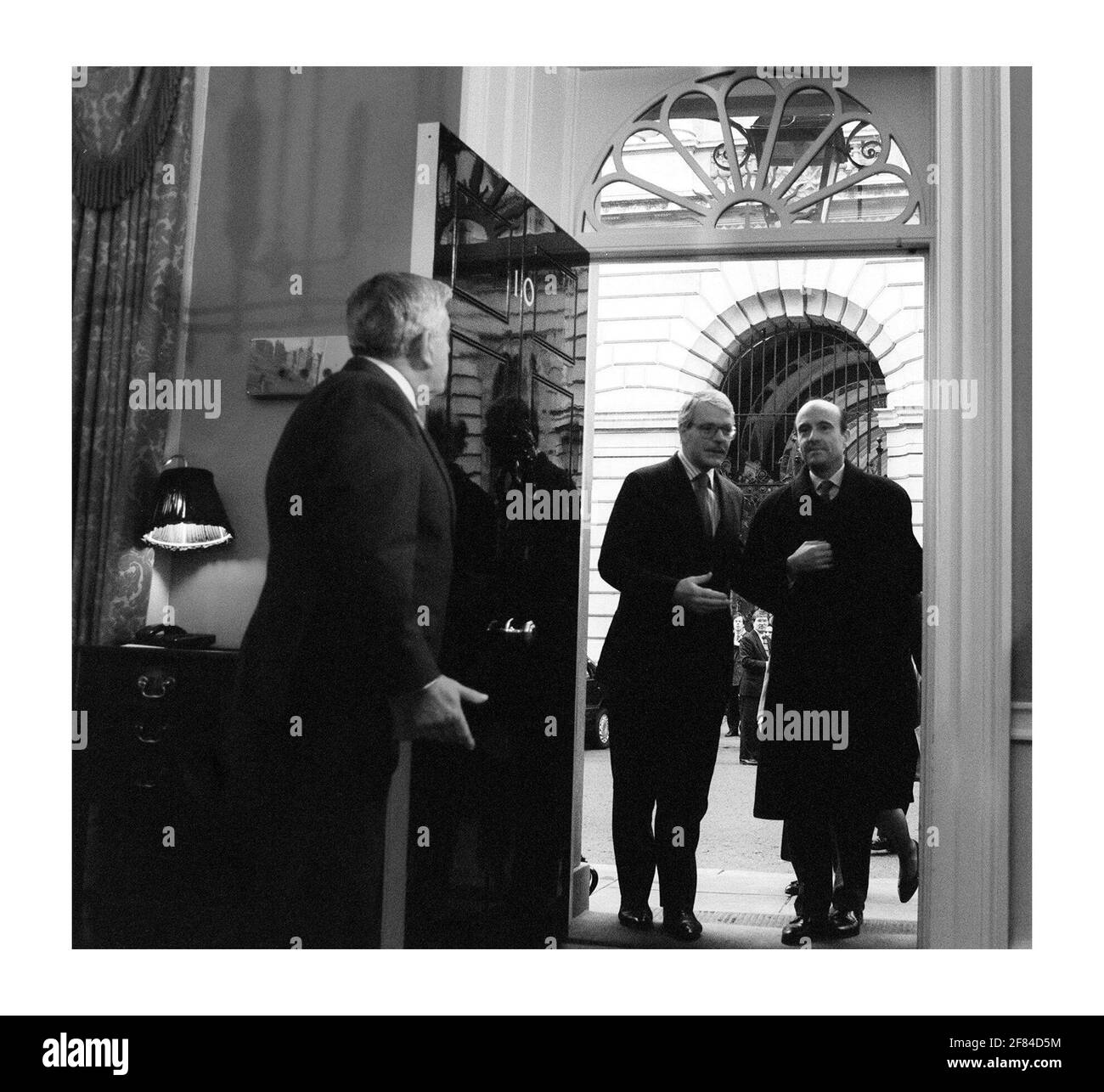 John Major PM mit Alain Juppe Premierminister Frankreichs Außerhalb der 10 Downing Street Stockfoto