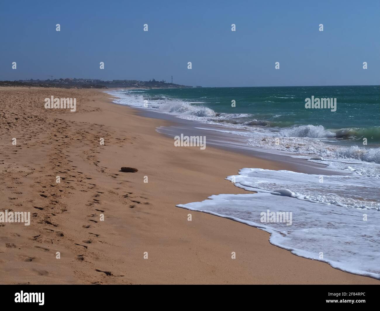 Praia grande in Armacaou de Pera an der algarve Von Portugal Stockfoto