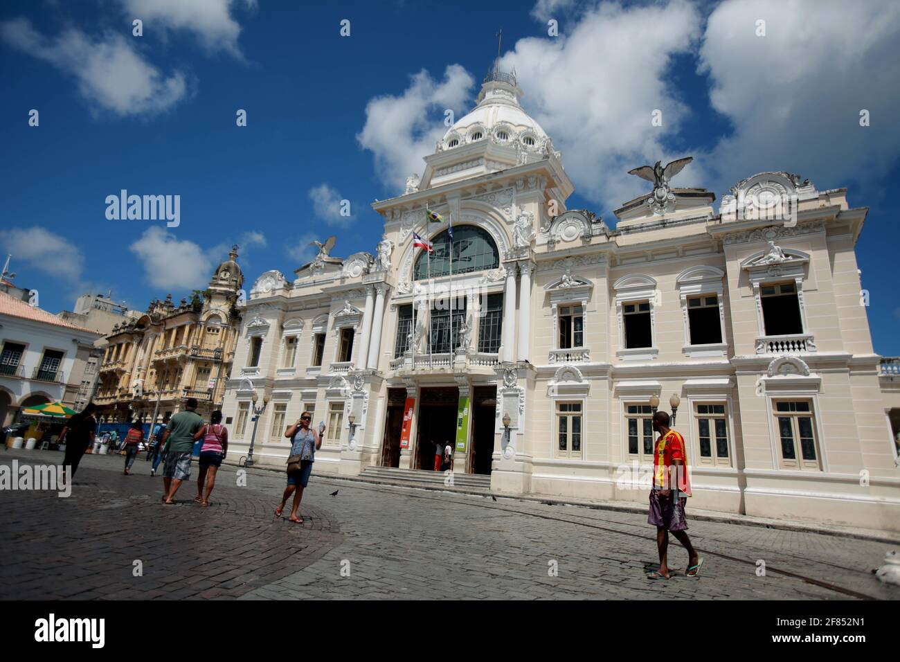 salvador, bahia / brasilien - 23. Mai 2015: Blick auf den Rio Branco Palast im historischen Zentrum der Stadt Salvador. *** Ortsüberschrift *** Stockfoto