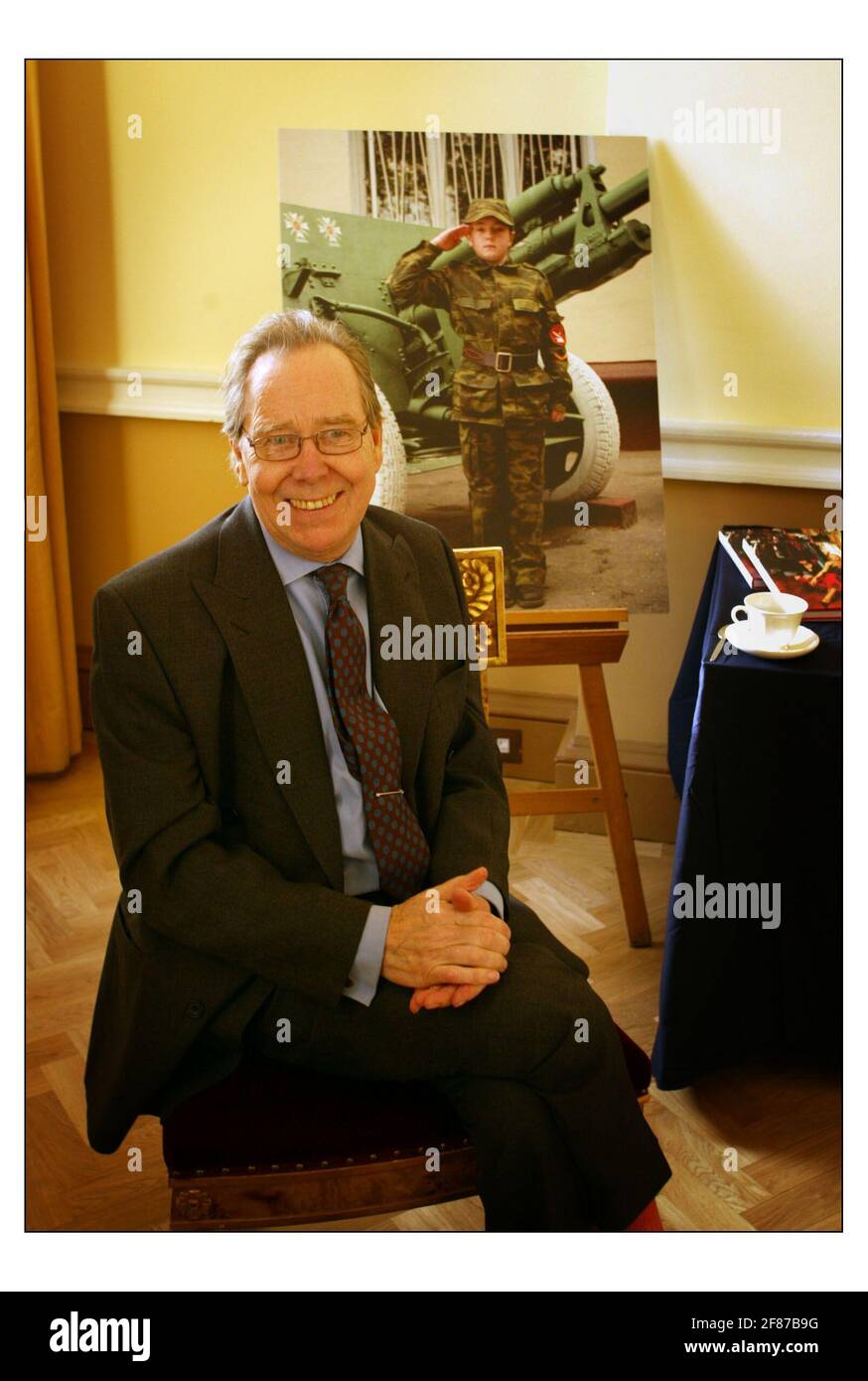 Lord Snowdon wird eine Ausstellung seiner Fotografien aus seinem neuen Buch im Somerset House im Zentrum Londons zeigen.Foto von David Sandison 10/12/2003 Stockfoto