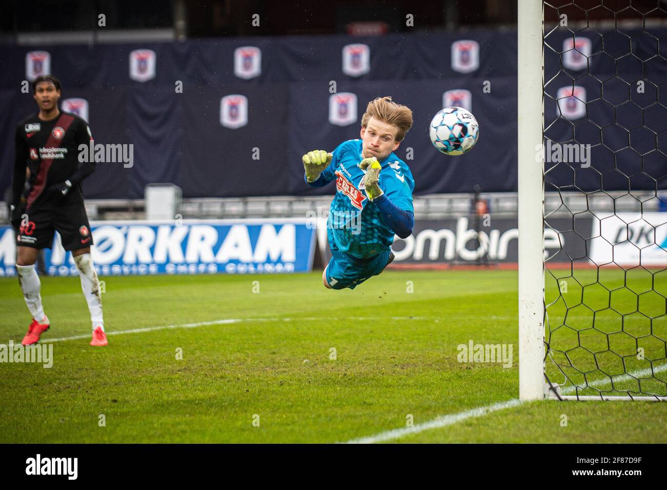 Aarhus, Dänemark. April 2021. Torwart William Eskelinen (1) von AGF beim 3F Superliga-Spiel zwischen Aarhus GF und FC Midtjylland im Ceres Park in Aarhus. (Foto: Gonzales Photo/Alamy Live News Stockfoto