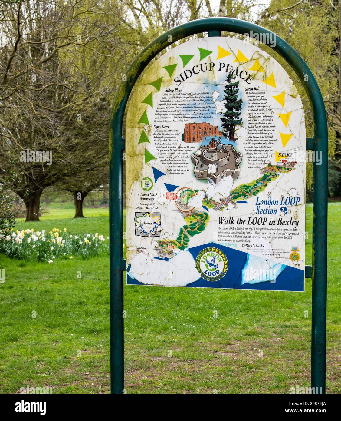 Beschilderung „Walk the LOOP“, Sidcup Place, Sidcup, Kent Stockfoto