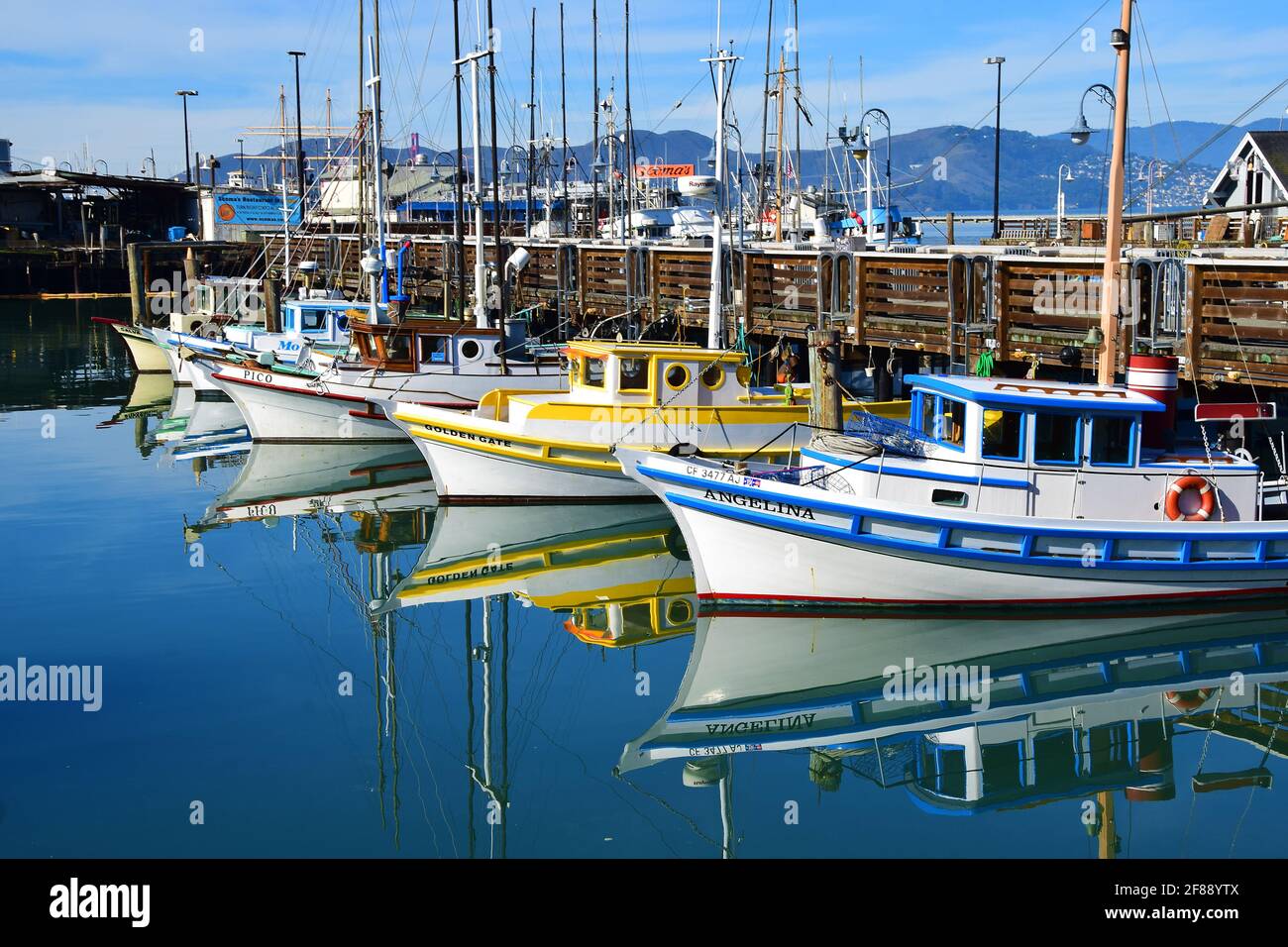 San Francisco Angelboote am Pier 39 Stockfoto