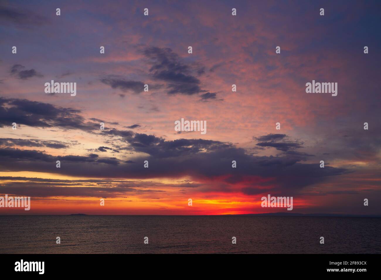 Der Sonnenaufgang am Alakol See Stockfoto