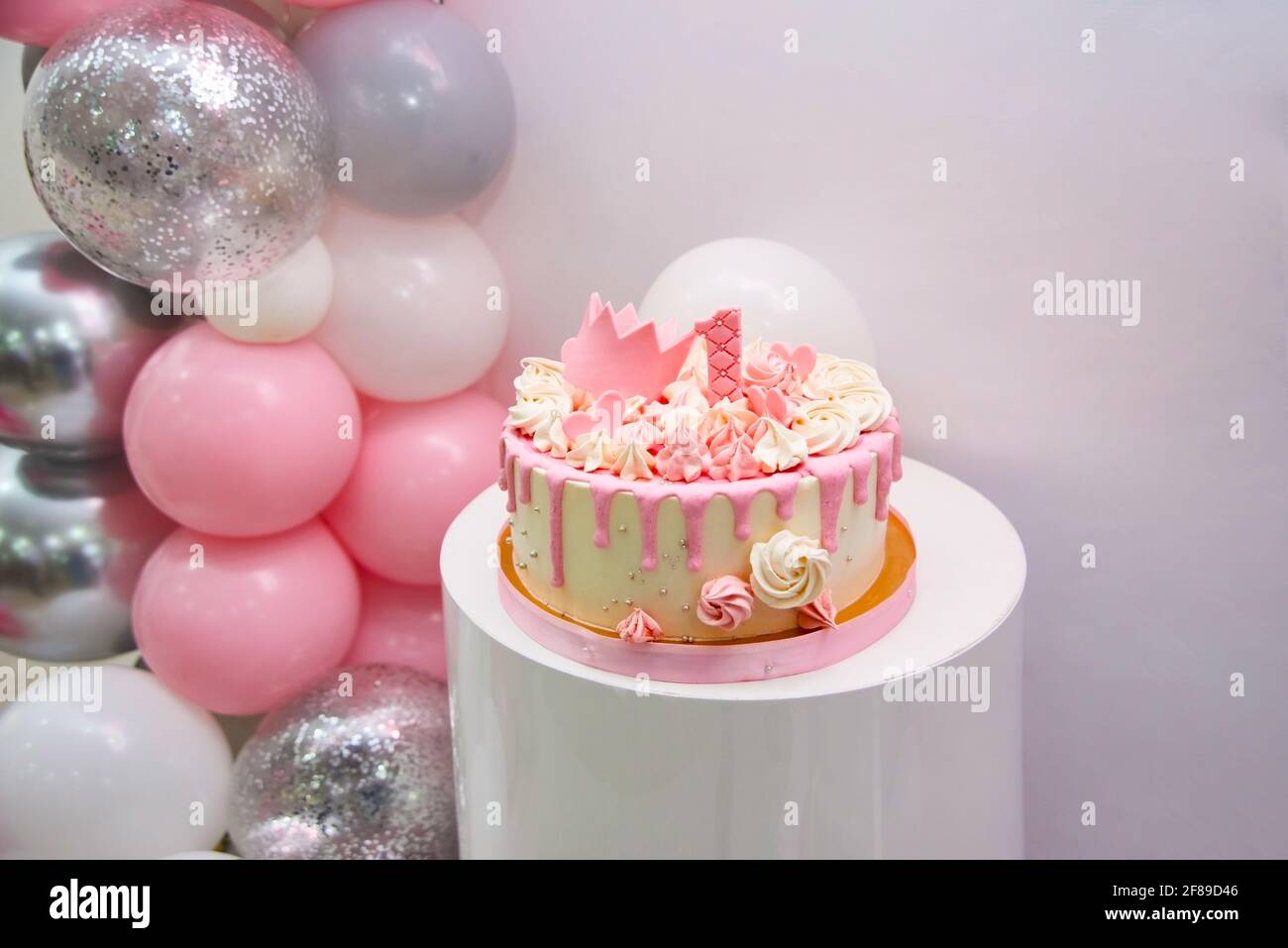 Cakeshop Personalisierter Kuchenaufsatz – Mit Glitzer, Beliebiger Name & Alter, Z.B. Prinzessinnenkrone, In 14 Farben