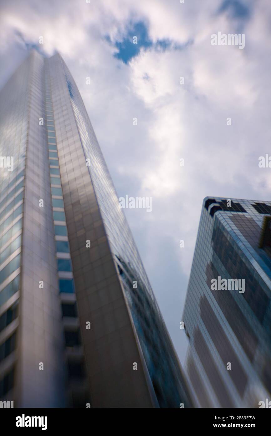Lensbaby Bild der modernen Chicagoer Architektur in Farbe Stockfoto