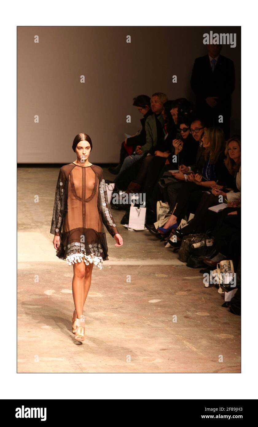 London Fashion Week Christopher Kane in West LondonFoto von David Sandison The Independent Stockfoto