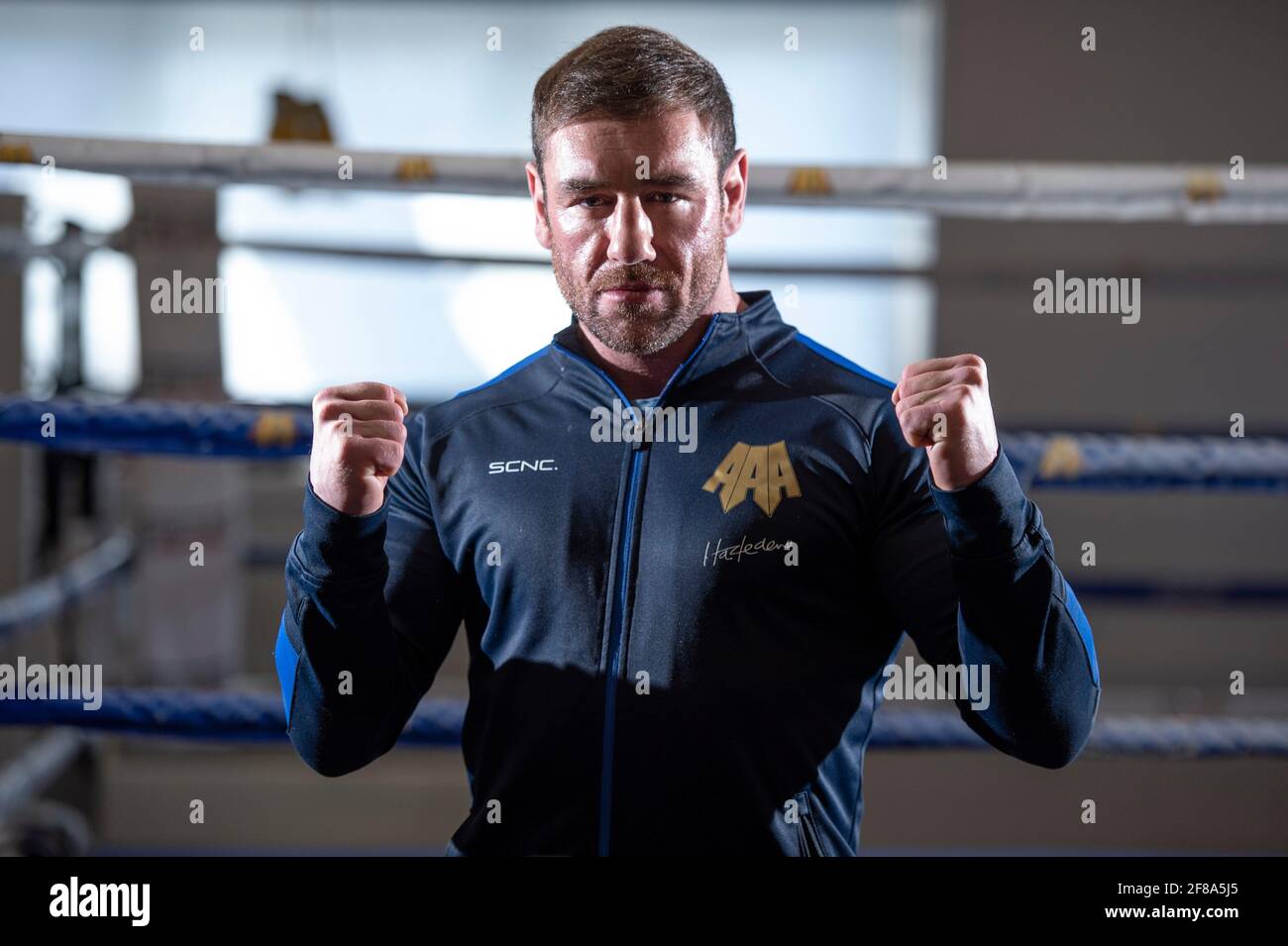 Edinburgh, Schottland, Großbritannien. April 2021. IM BILD: Alex Arthur MBE, ehemaliger schottischer Boxer, der als Kandidat für die Region Lothian für die Alba Party steht. Pic Credit: Colin Fisher/Alamy Live News Stockfoto