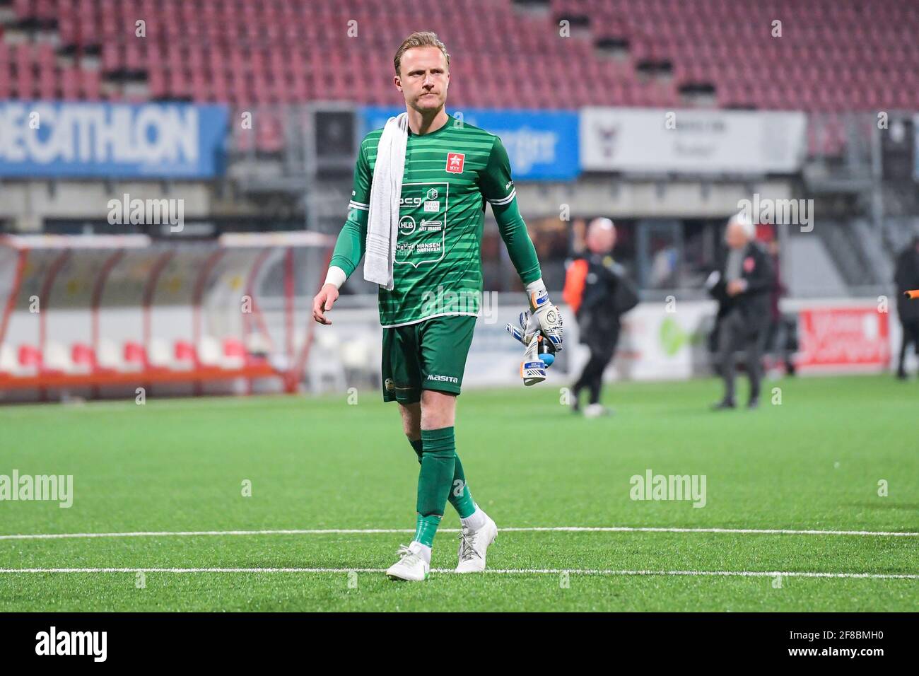 MAASTRICHT, NIEDERLANDE - 12. APRIL: Torwart Mike Havekotte vom MVV Maastricht während des niederländischen Keukenkampioendivisie-Spiels zwischen MVV Maastricht und Stockfoto