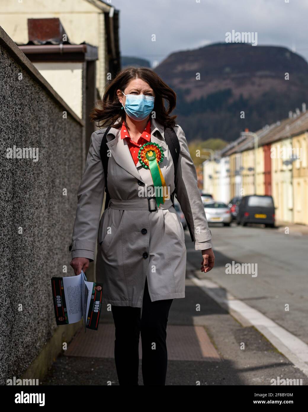 Rhondda, Wales, Großbritannien. April 2021. Leanne Wood AM von Plaid Cymru ist in der Rhondda und wird vor der Abstimmung am 6. Mai 2021 für die Senedd-Wahlen gecancelt.Quelle: Andrew Dowling/Alamy Live News Stockfoto