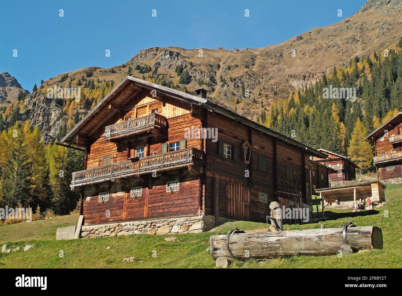 Österreich, Almhütten zur Miete auf der Staller Alm im Villgratener Tal im Nationalpark hohe Tauern in den österreichischen Alpen und ein beliebtes Wandergebiet Stockfoto