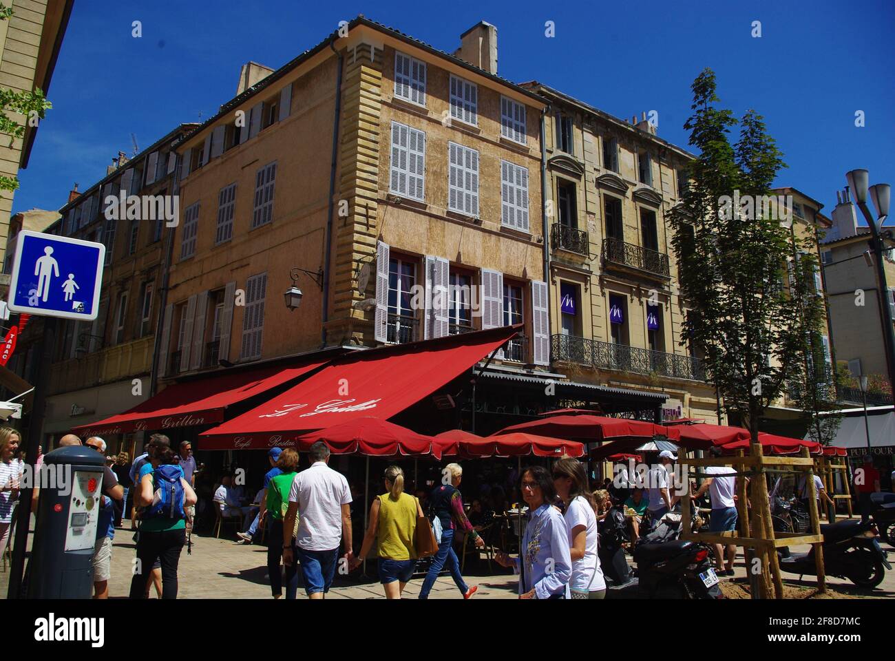 Marktstände auf Cours Mirabeau, Aix en Provence Stockfoto