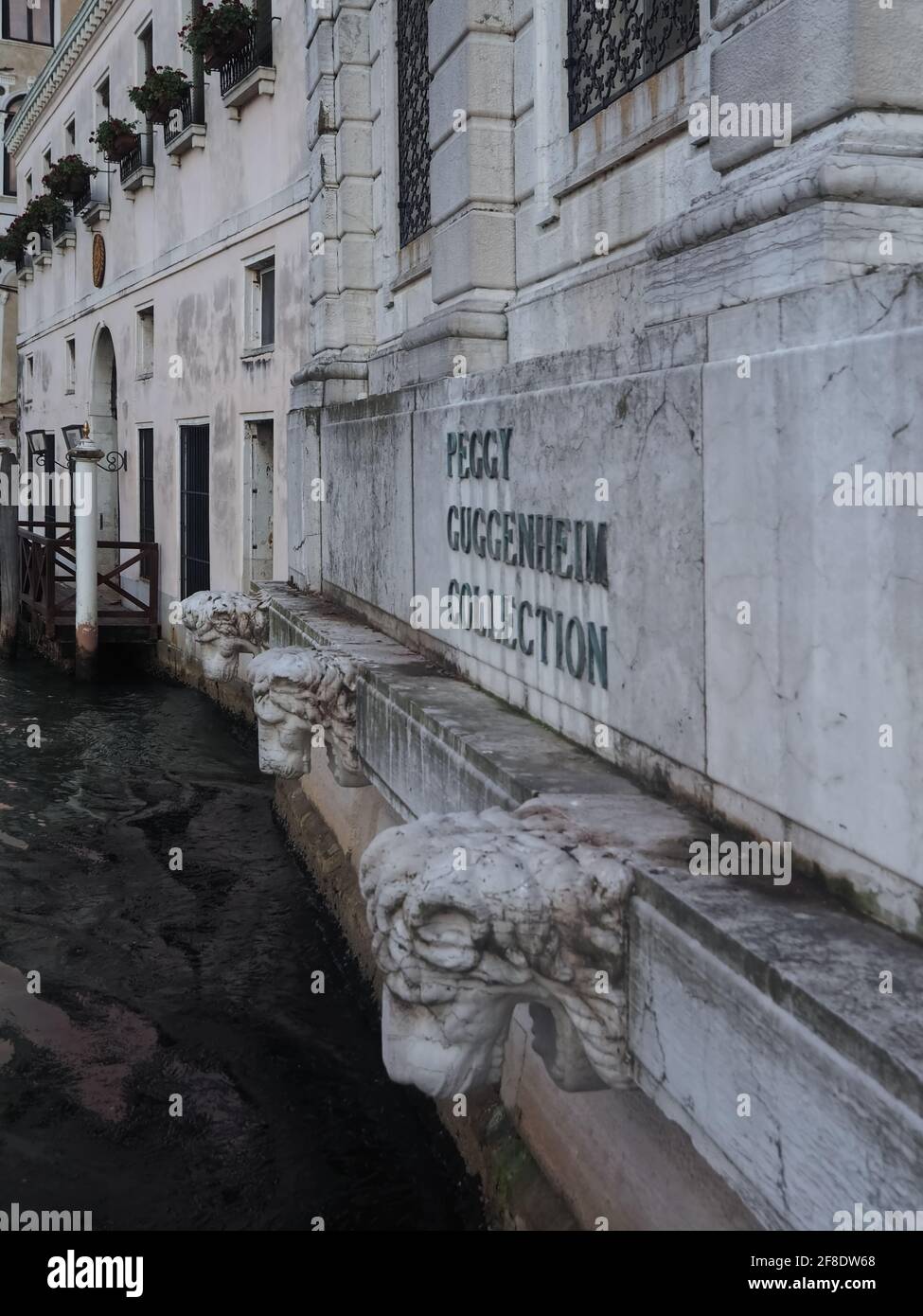 Fassade der Kunstsammlung des Peggy Guggenheim Museums In Venedig Stockfoto