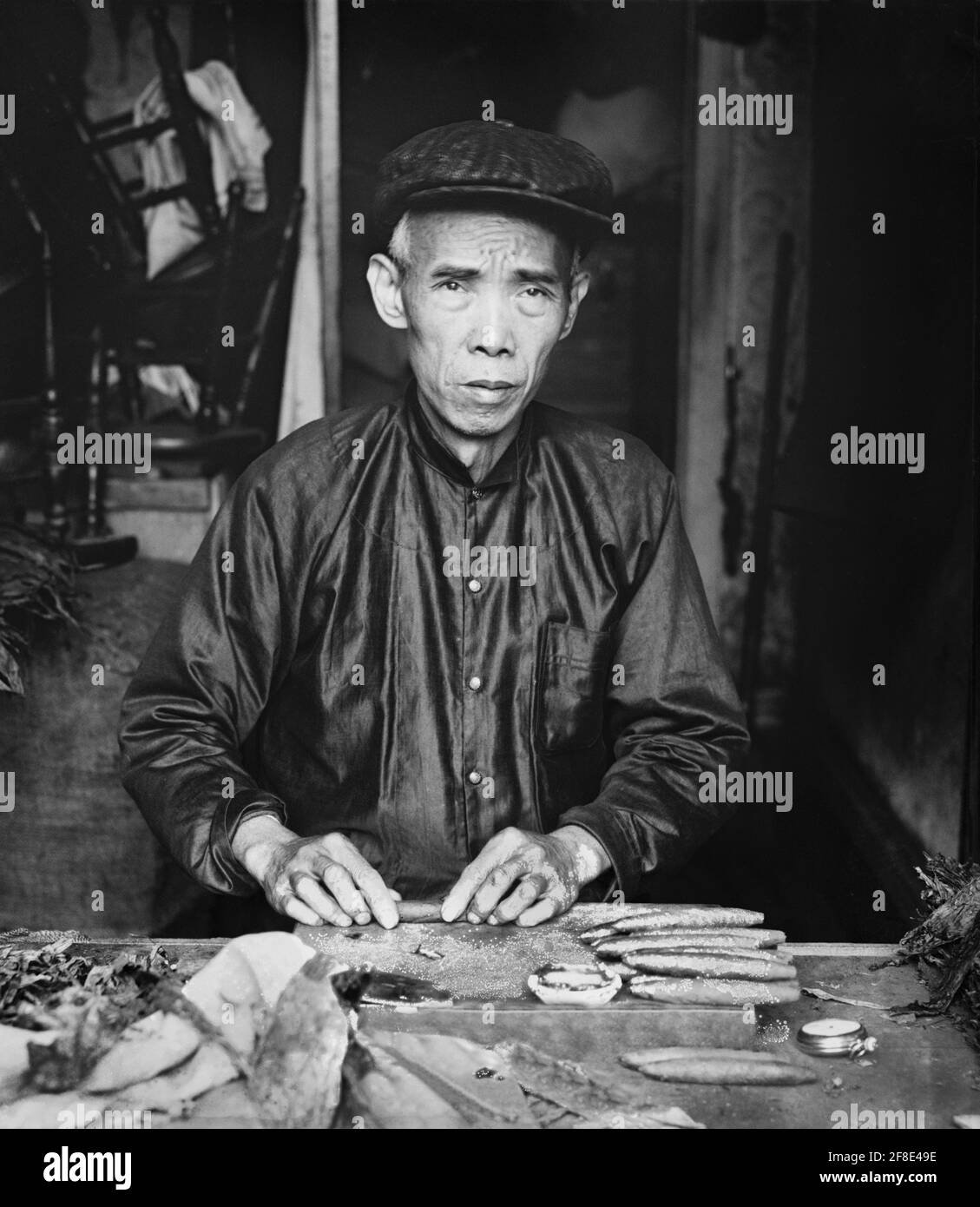 Lee Ying, chinesischer Zigarrenhersteller, Washington, D.C., USA, National Photo Company, Mai 1920 Stockfoto