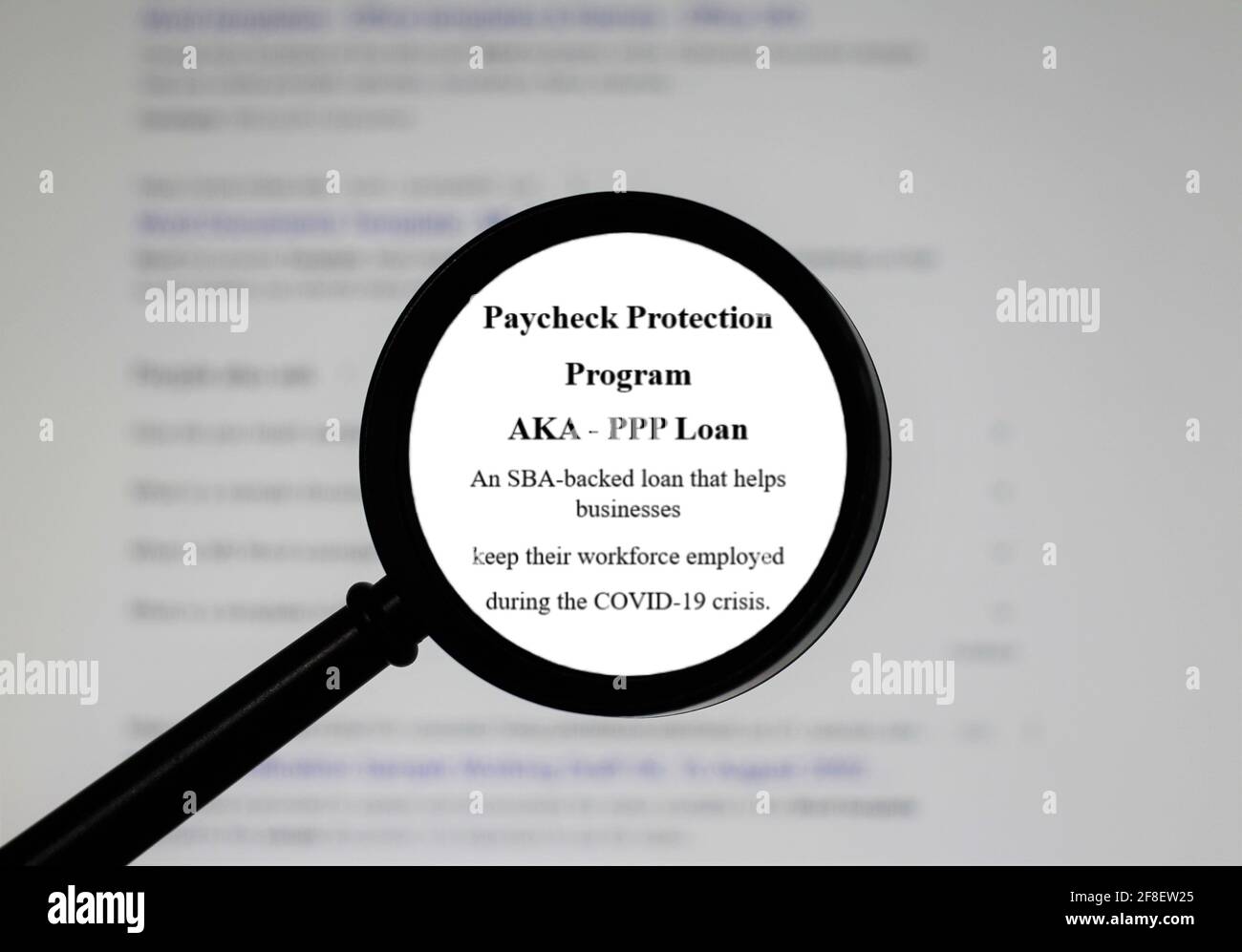 Word Paycheck Protection Program PPP-Darlehen, Wort in einem Wörterbuch. Nahaufnahme einer englischen Wörterbuchseite mit dem Wort Paycheck Protection Program PPP Stockfoto