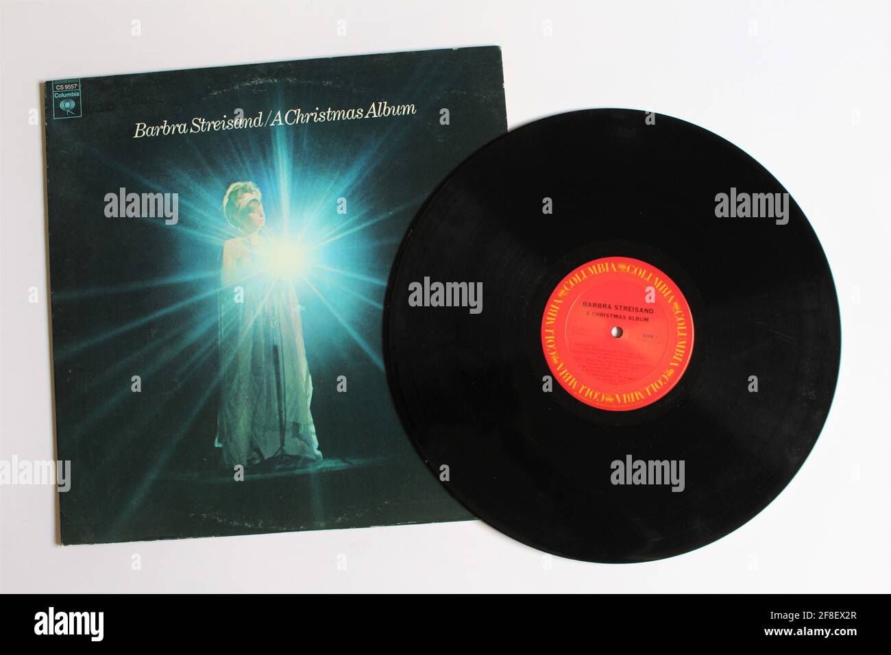 Pop- und Weihnachtslieder-Künstlerin, Barbra Streisand-Musikalbum auf Vinyl-Schallplatte. Titel: A Christmas Album Stockfoto