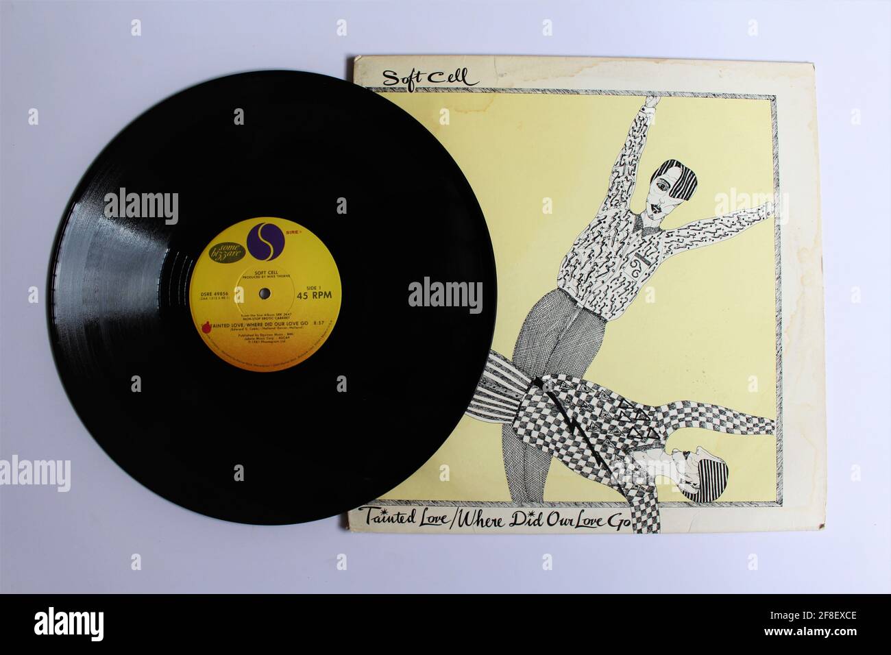 Synth-Pop und New Wave Band, das Soft Cell Musikalbum auf Vinyl LP Disc. Mit Dem Titel: Tainted Love Stockfoto