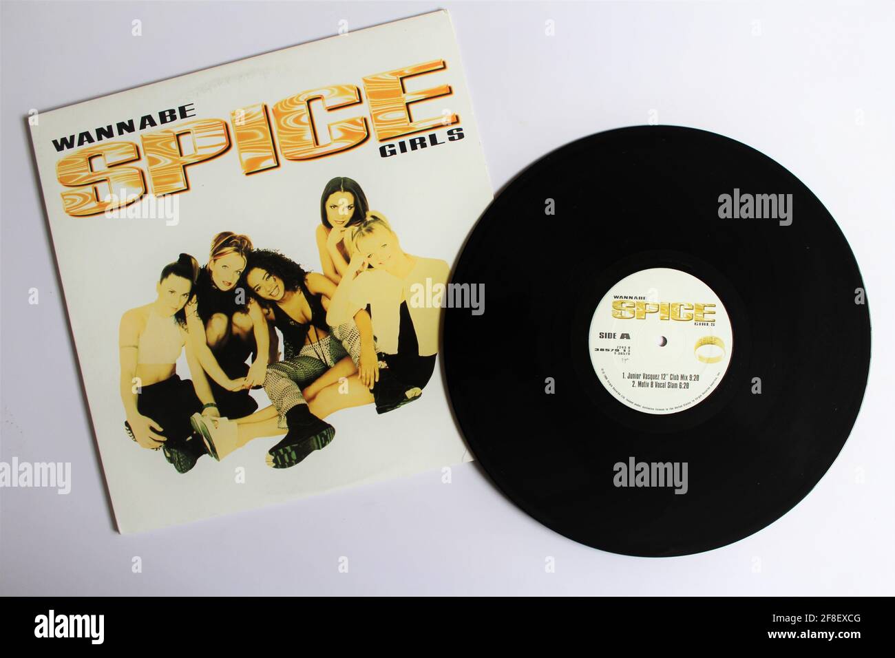 Die Spice Girls sind eine englische Popgirl-Band, die 1994 gegründet wurde. Musikalbum auf Vinyl-Schallplatte. Mit Dem Titel: Möchtegern Stockfoto