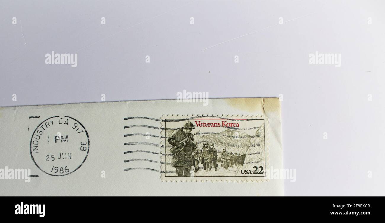 Washington, DC, USA UM 1985 - EINE in den USA gedruckte Marke zur Feier der koreanischen Kriegsveteranen, die auf einem Poststück verwendet wurde Stockfoto