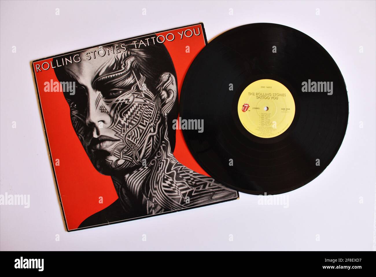 Englische Rockband, das Rolling Stones-Musikalbum auf Vinyl-Schallplatte. Mit Dem Titel: Tattoo You Stockfoto
