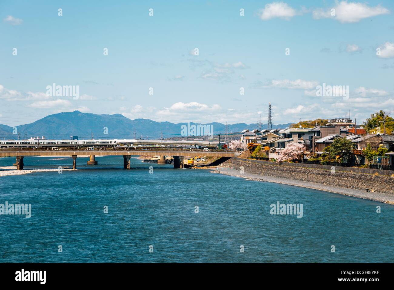 Uji Stadt und Fluss im Frühling in Kyoto, Japan Stockfoto