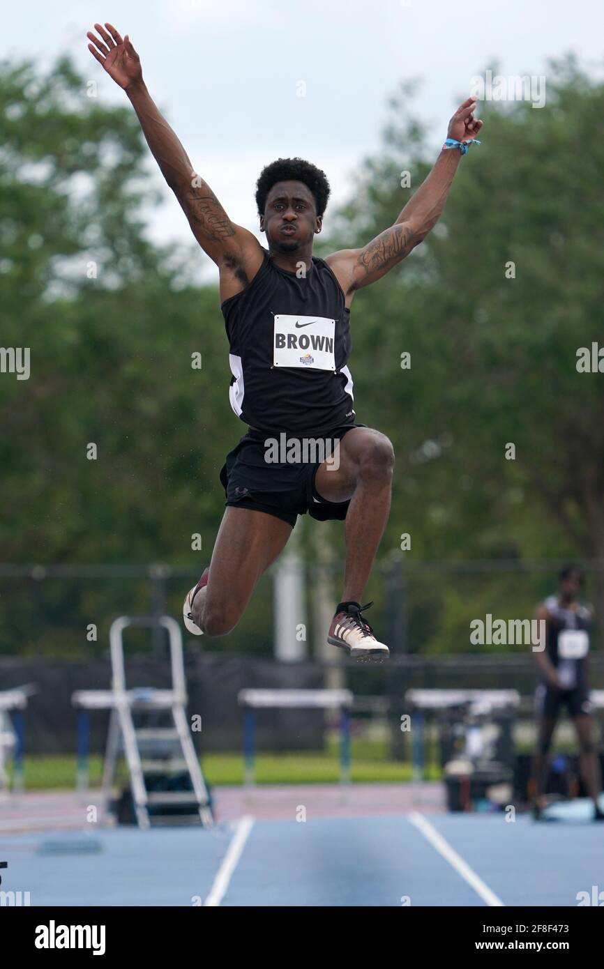 Charles Brown (USA) belegt beim Miramar Invitational am Samstag, 10. April 2021, den sechsten Platz im Weitsprung mit 26-1 1/2 (7,96 m) in Miramar, Fla Stockfoto