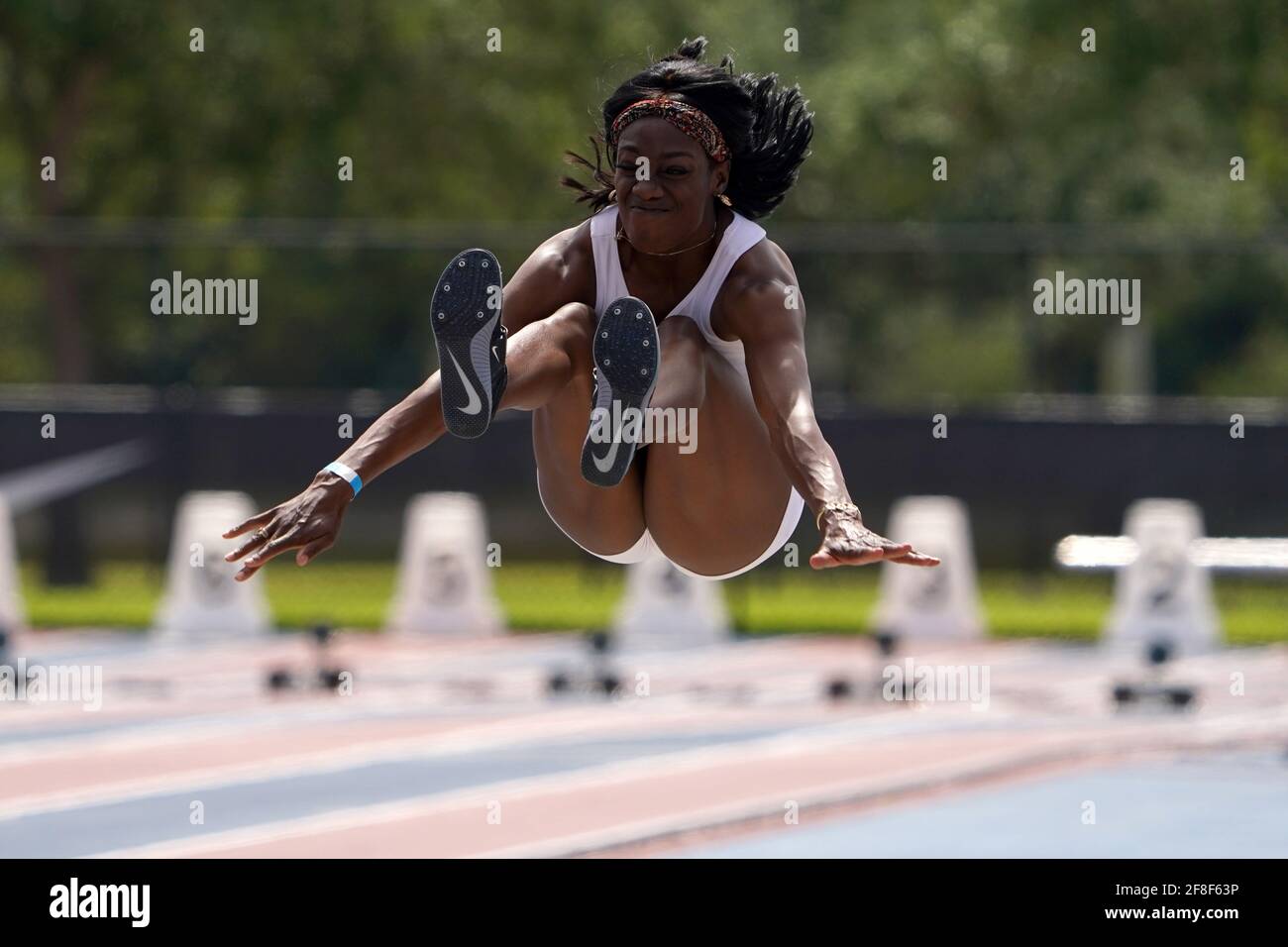 Christabel Nettey (CAN) gewinnt den Weitsprung der Frauen mit 21-9w (6,63 m) während der Miramar Invitational, Samstag, 10. April 2021, in Miramar, Fla Stockfoto