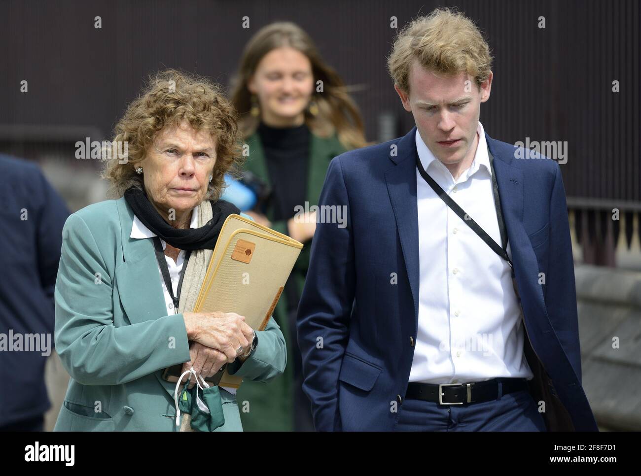 Baroness Kate Hoey / Catharine Letitia Hoey, Baroness Hoey (ehemalige Abgeordnete der Labour-Partei: Vauxhall) vor dem Parlament, April 2021 Stockfoto