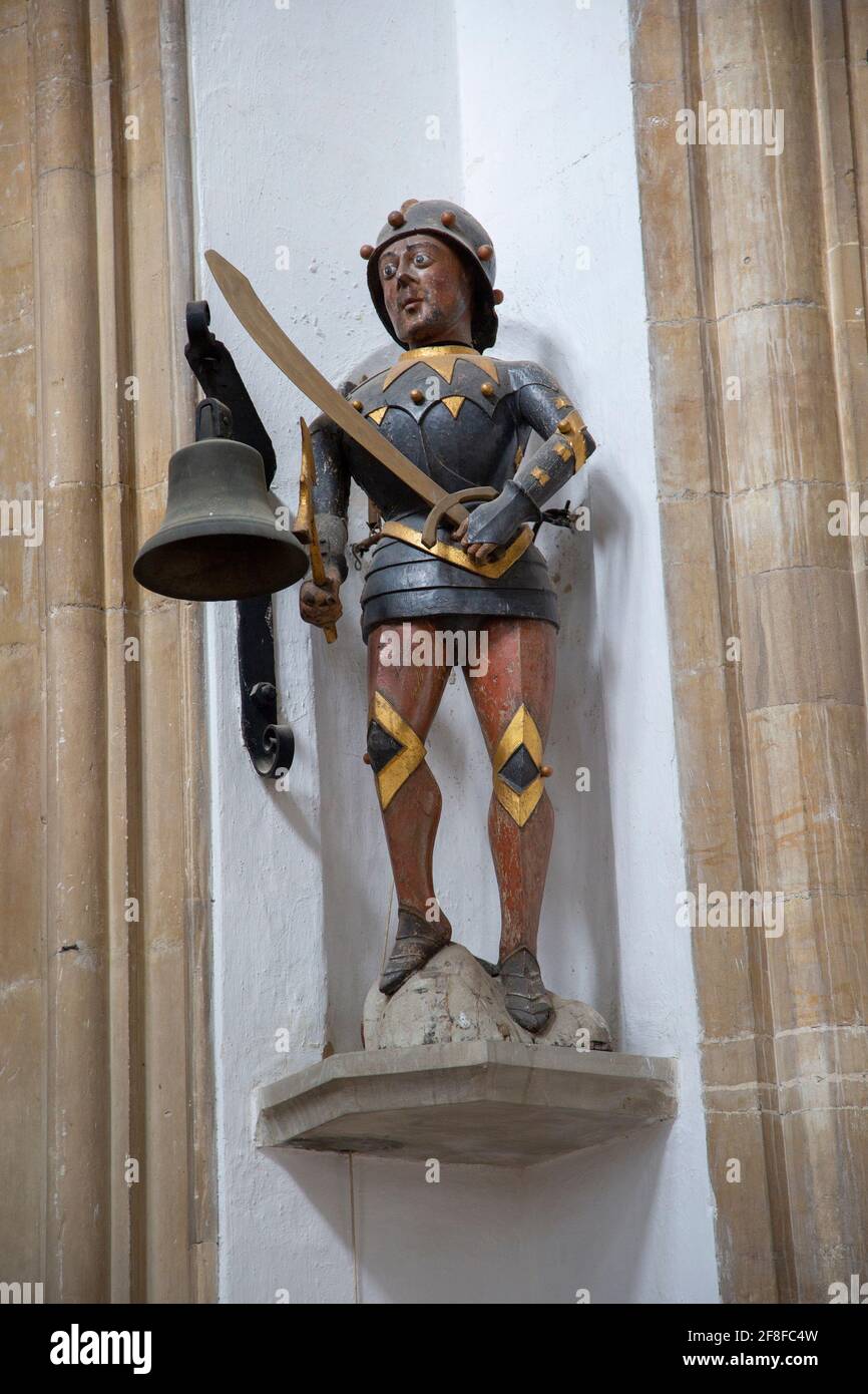 Clock Jack C15. Gemalte Figur mit Axt und Schwert. Church of Saint Edmund, Southwold, Suffolk, England, Großbritannien Stockfoto