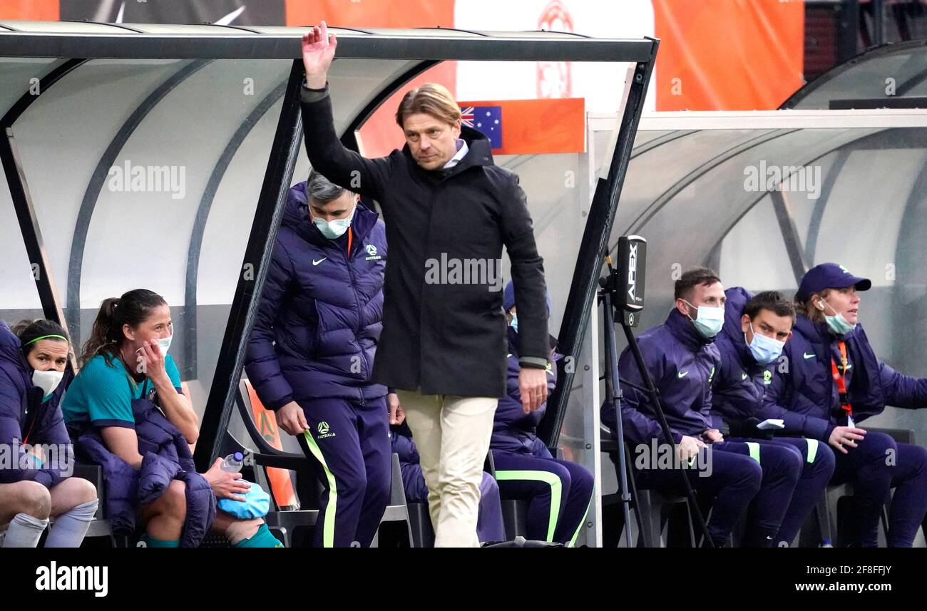 Trainer Tony Gustavsson (AUS) beim Freundschaftsspiel zwischen den Niederlanden und Australien am 13. April 2021 im Goffert-Stadion in Nijmegen, Niederlande Foto von SCS/Soenar Chamid/AFLO (HOLLAND OUT) Stockfoto