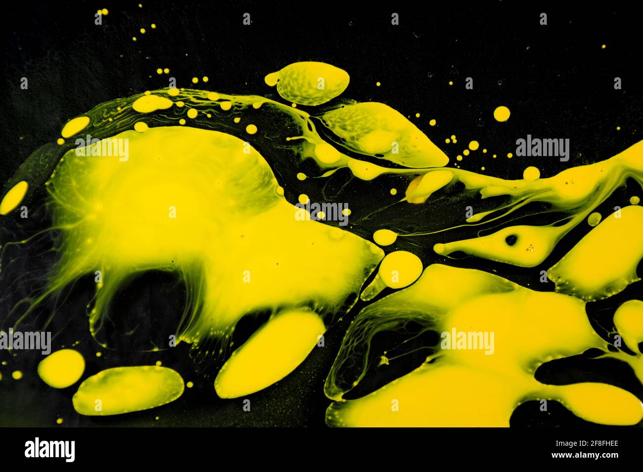 Abstrakte Palette von gelbem Hintergrund, Abstract Art Acryl Malerei Textur Hintergrund, bemalte Oberfläche Design, Textur Wand-Illustration Stockfoto