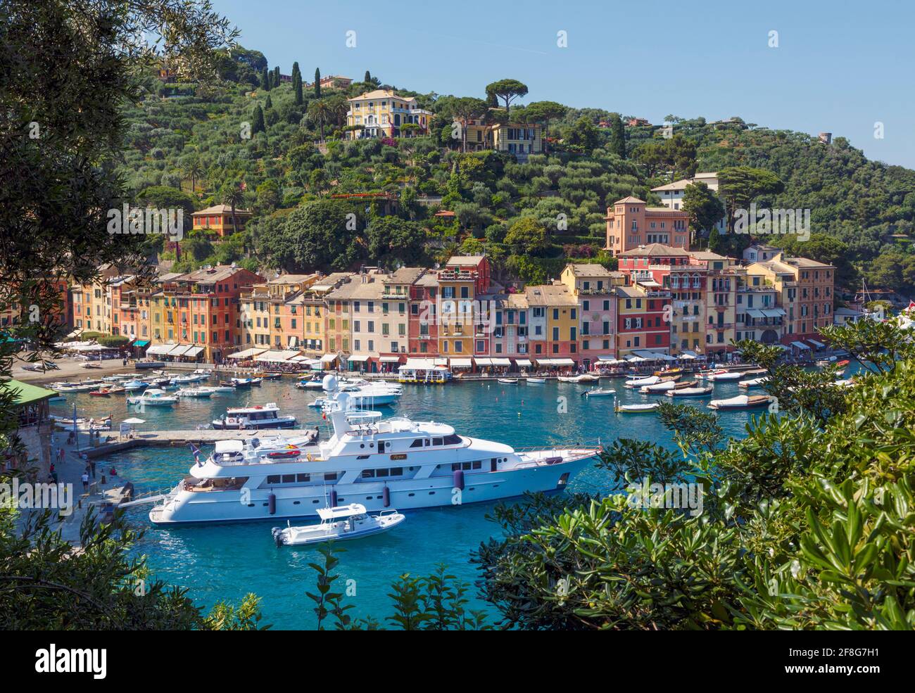 Portofino, Provinz Genua, Italienische Riviera, Italien. Der Hafen. Stockfoto