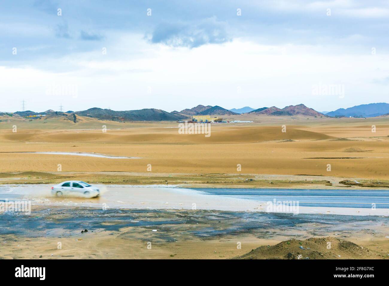 Ein regnerischer Tag in der Wüste makkah, saudi-arabien Stockfoto