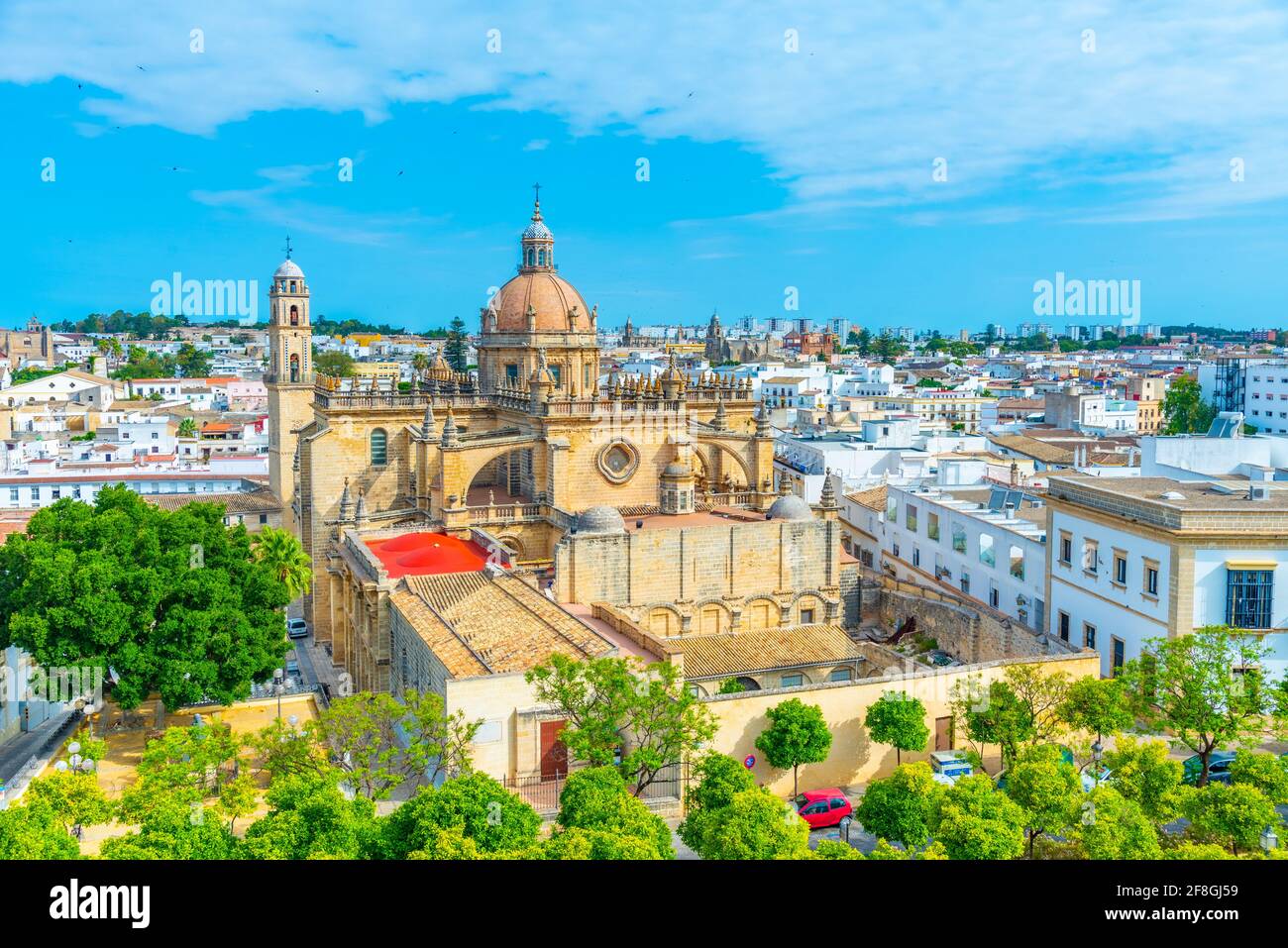 Luftaufnahme der Kathedrale des heiligen Retters in Jerez De la Corso in Spanien Stockfoto