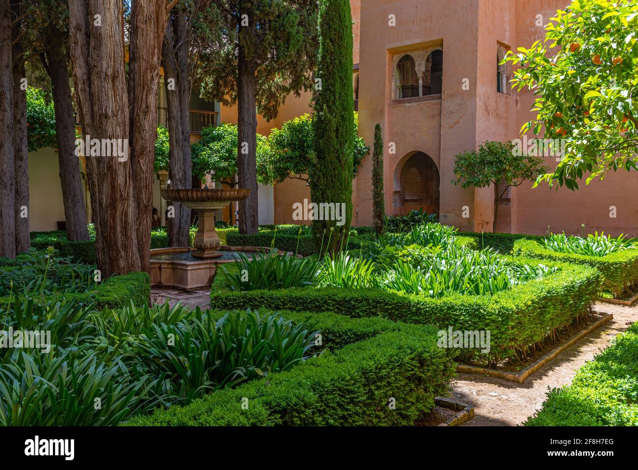 Lindaraja Garten im Nasriden Palast der Alhambra Festung in Granada, Spanien Stockfoto