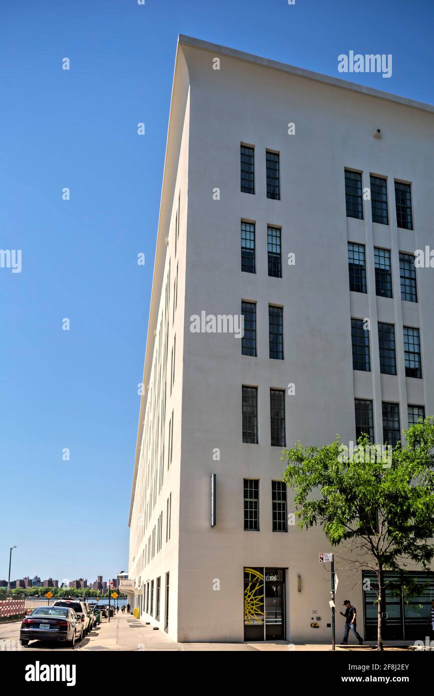 images Austin Nichols House Building Link https www alamy de austin nichols house 184 kent avenue aka austin nichols warehouse image418363203 html